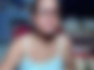 Samy-mature MILF webcam performer live streaming