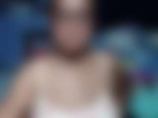 Samy-mature MILF webcam performer live streaming