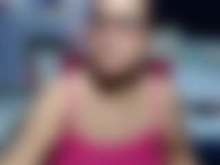 Samy-mature MILF webcam performer live streaming