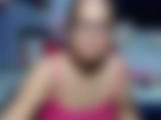 Live cam show with Samy-mature - Big Tits Mature on livesuperchat.net