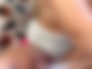 Live cam show with Brittany - Small Tits on Fling VIP Chat
