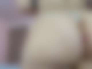Live cam show with melonsboobss - Nipple Play on CamClone