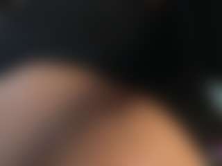 Live cam show with Eva Jonez - Sph on luckytryst.com