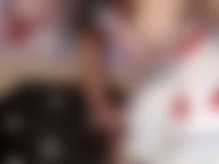 Live cam show with Molly - Brown Hair on TeamSkeetLive