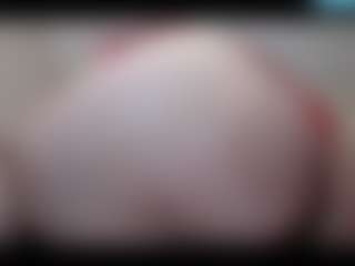 Live cam show with Molly - Strip Asian on Livezox