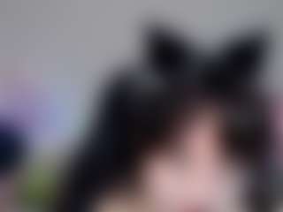 Live cam show with Molly - Asian Curvy on Camsoda