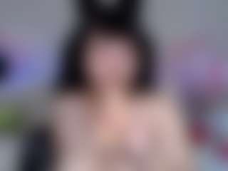 Live cam show with Molly - Asian Curvy on StripNow