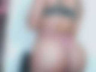 debora-cat's Live Sex Cam Show