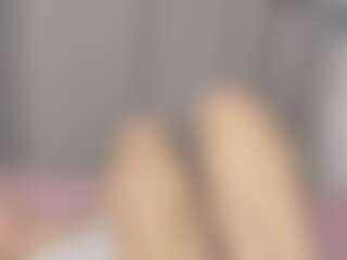 Lunatale's Live Sex Cam Show