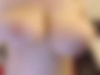 Live cam show with Margocurves - Plussize on TeamSkeetLive