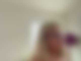 Live cam show with MIlf-Goddess - Blonde Hair on dasdasdadada.com