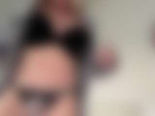 MIlf-Goddess MILF webcam performer live streaming