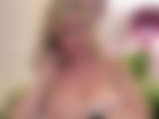 Live cam show with MIlf-Goddess - Tattoos Granny on liverealitysex.com