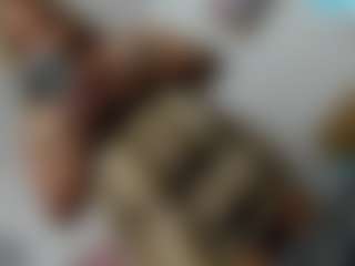 clodymalla22's Live Sex Cam Show