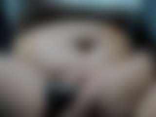 clodymalla22's Live Sex Cam Show