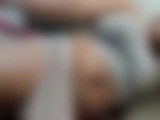 clodymalla22's Live Sex Cam Show