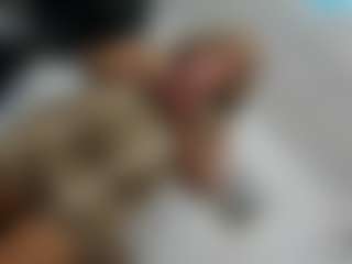Live cam show with clodymalla22 - Dirty Talk on liverealitysex.com
