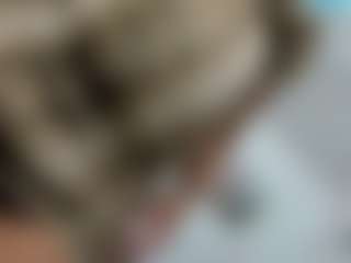clodymalla22's Live Sex Cam Show