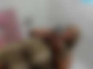 clodymalla22's Live Sex Cam Show