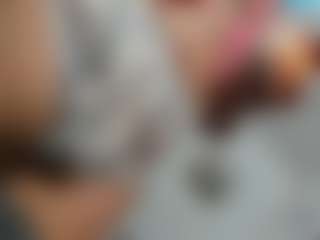 clodymalla22's Live Sex Cam Show