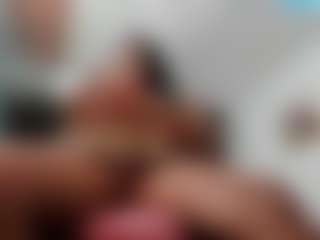Live cam show with clodymalla22 - Tease on Camsoda