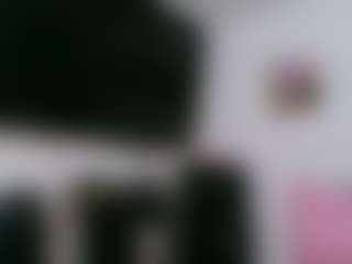 clodymalla22's Live Sex Cam Show