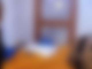 Live-Cam-Show mit Hanny - Bedroom Ebony auf Camsoda
