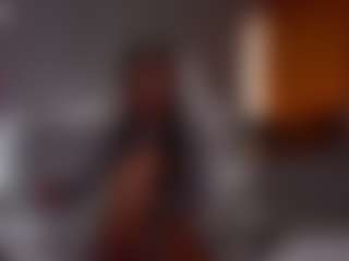 Live cam show with Evelina-fox - Living Room on SquirtSoMuch
