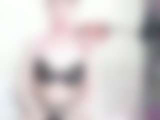 Live cam show with Kaya-Devis - Blonde Hair on AdultVida.com