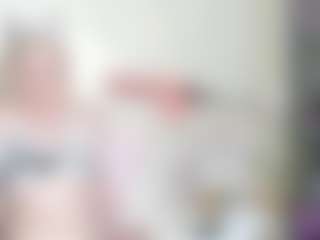 Live cam show with Kaya-Devis - Flashing on TottyGirls