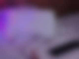 Live cam show with Ramora Rey - Pale on SquirtSoMuch