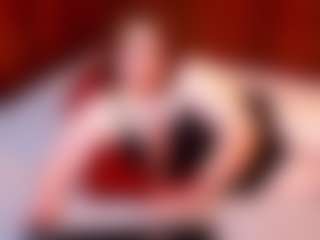 Spettacolo in cam dal vivo con Ramora Rey - Gamer su Camsoda