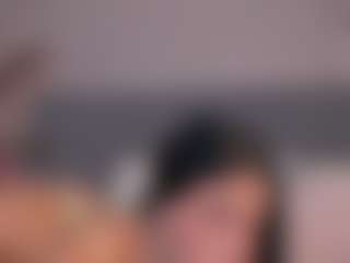 E M E L I E - 89's Live Sex Cam Show