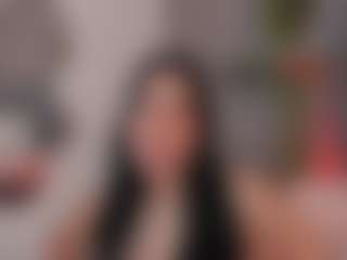 E M E L I E - 89's Live Sex Cam Show