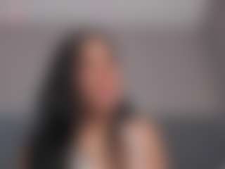Live cam show with E M E L I E - 89 - Red Hair Amateur on Latina Girls