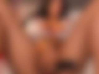 Live cam show with E M E L I E - 89 - Interactivetoy Teen (18+) on TeamSkeetLive