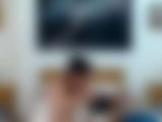 LunaAndMaloryBrag's Live Sex Cam Show