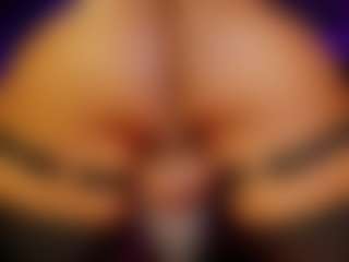 Live cam show with PauulaRH - Black Hair on Streamer API