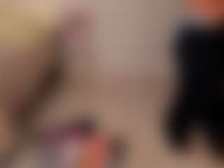 Live cam show with Miisscanela - Erotic Dance on AdultVida.com