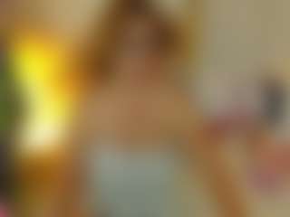 Live cam show with gisela27 - Glasses on Fling VIP Chat