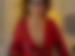 Live cam show with gisela27 - Glasses on Camsoda
