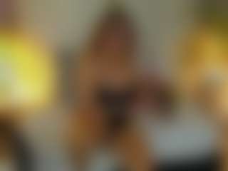 Live cam show with gisela27 - Glasses on Camsoda