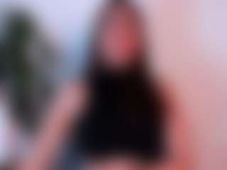 Live cam show with 1m-amber - Bikini on crypto-cams