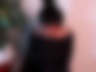 Live cam show with 1m-amber - Thong on crypto-cams