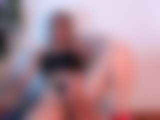1m-amber MILF webcam performer live streaming