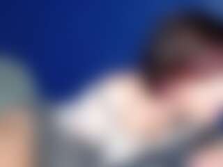 CaseyRobertsPorosity's Live Sex Cam Show