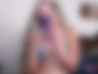 miabella's Live Sex Cam Show