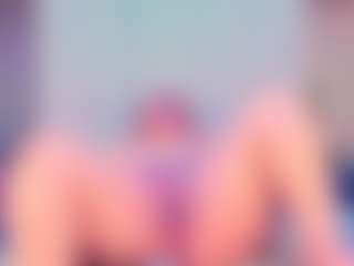 Live cam show with Julia Davis - Facefuck on Camsoda Late Night