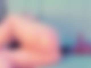 Live cam show with Julia Davis - Bdsm Young Adult on Hubzter Live