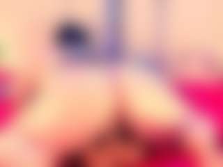 Live cam show with Julia Davis - Bdsm on sexylivex.com